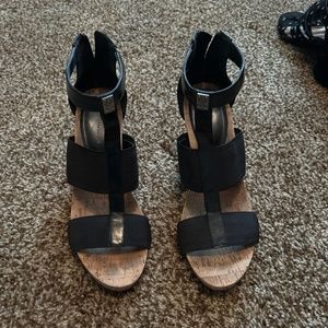 BCBG pumps